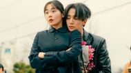 Tae-poong fell onto Mi-seon's shoulder (Image via X @CJnDrama)